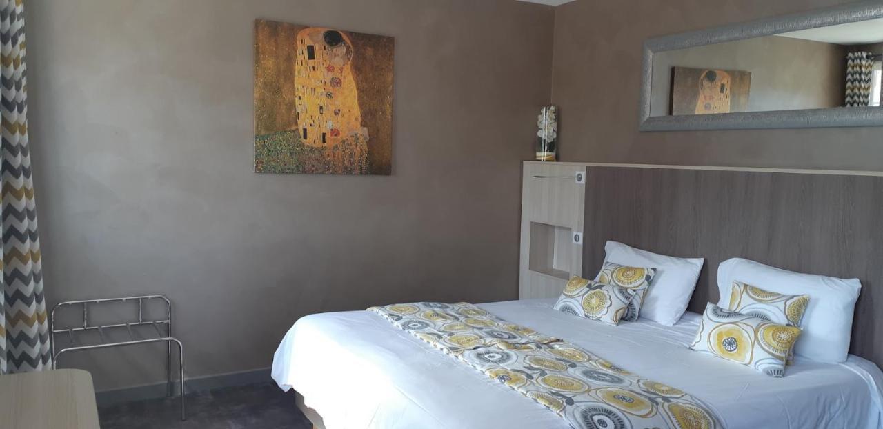 Logis Hotel Beau Site Loubaresse  외부 사진