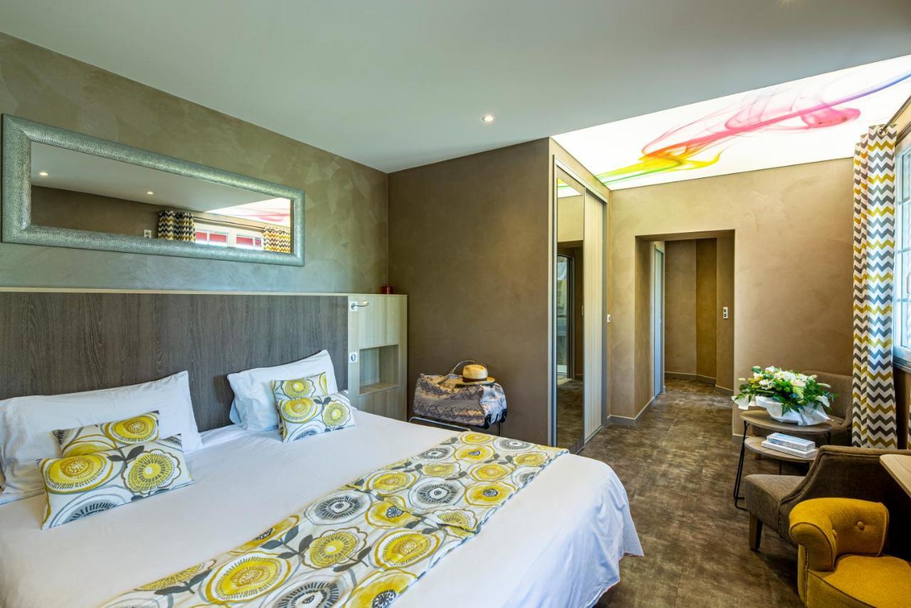 Logis Hotel Beau Site Loubaresse  외부 사진