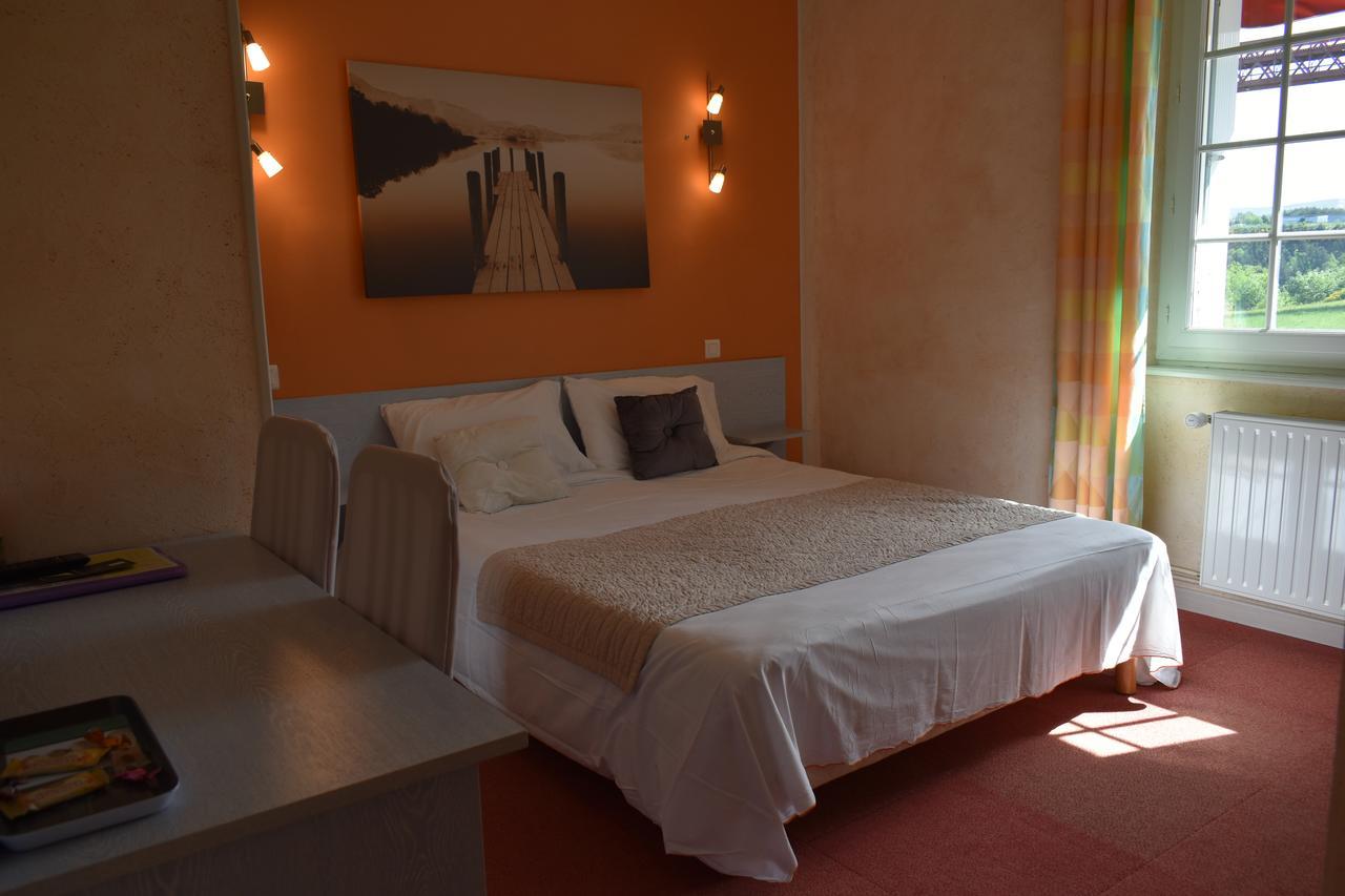 Logis Hotel Beau Site Loubaresse  외부 사진